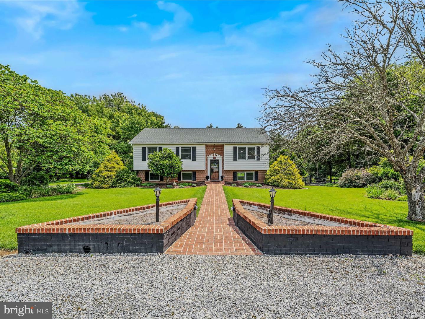 Property Photo: 106 Mason Farm Drive WV 25430