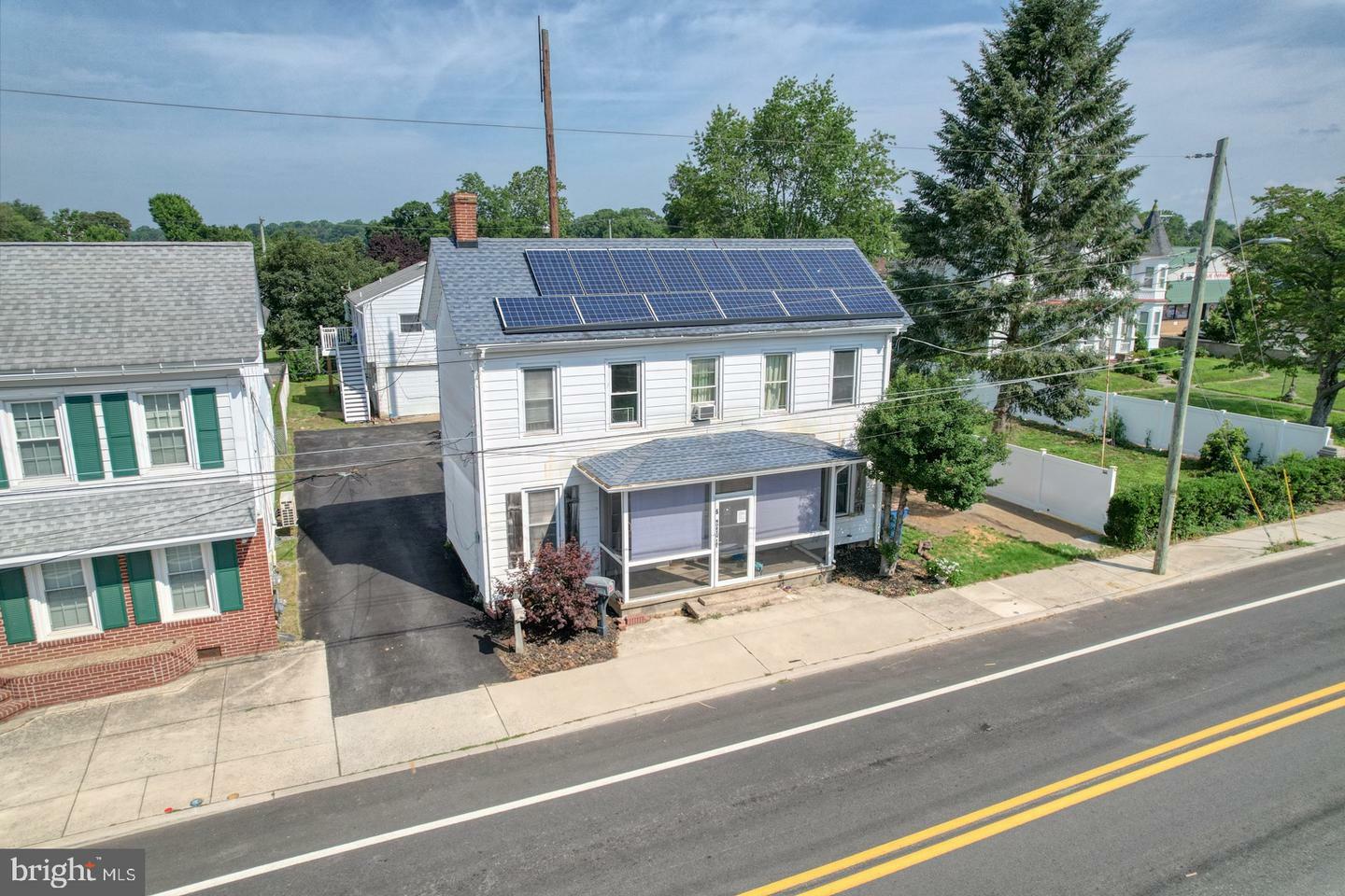 Property Photo:  6 N Railroad Avenue  DE 19934 