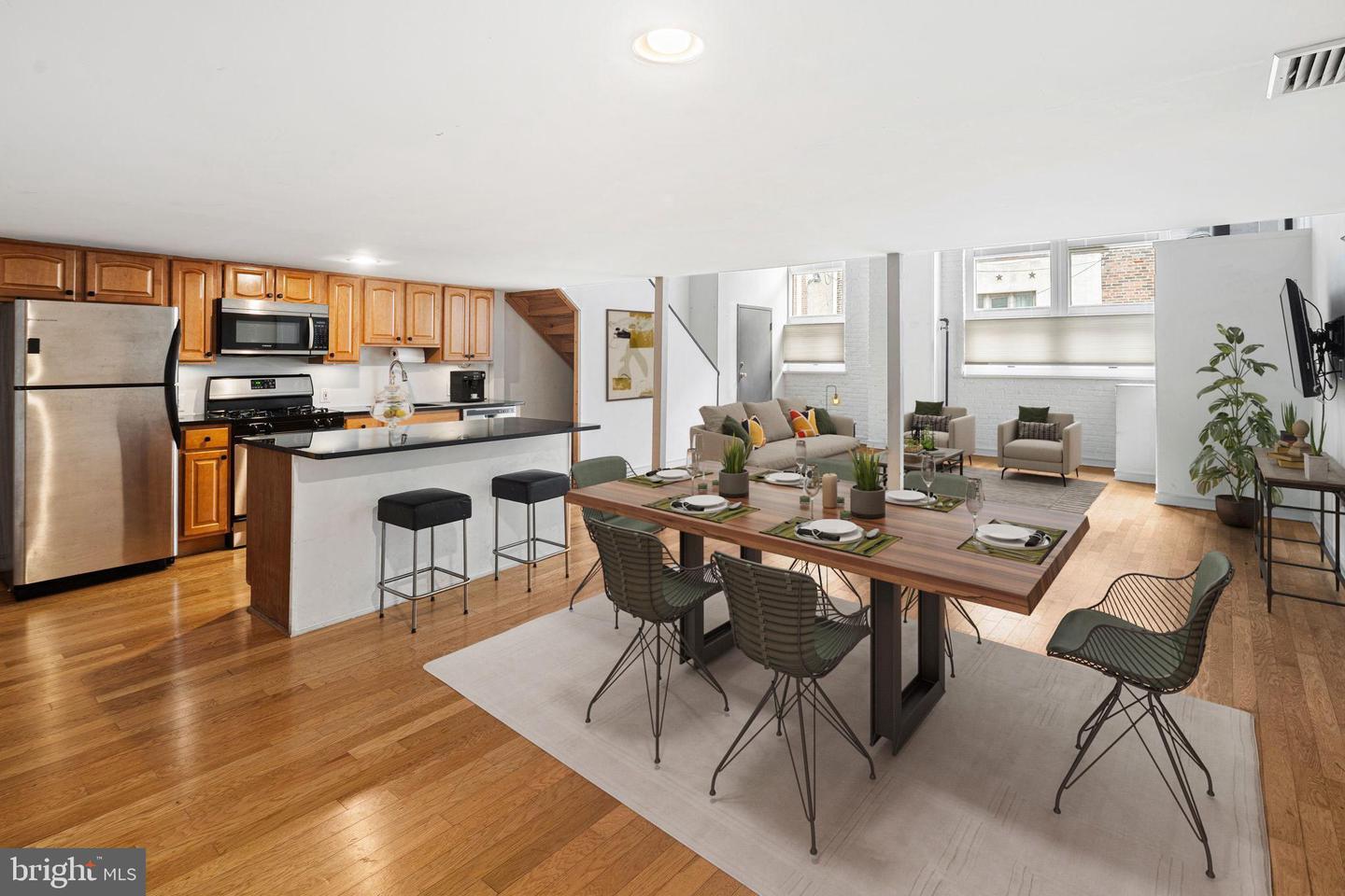 Property Photo: 810 N Hancock Street 2 PA 19123