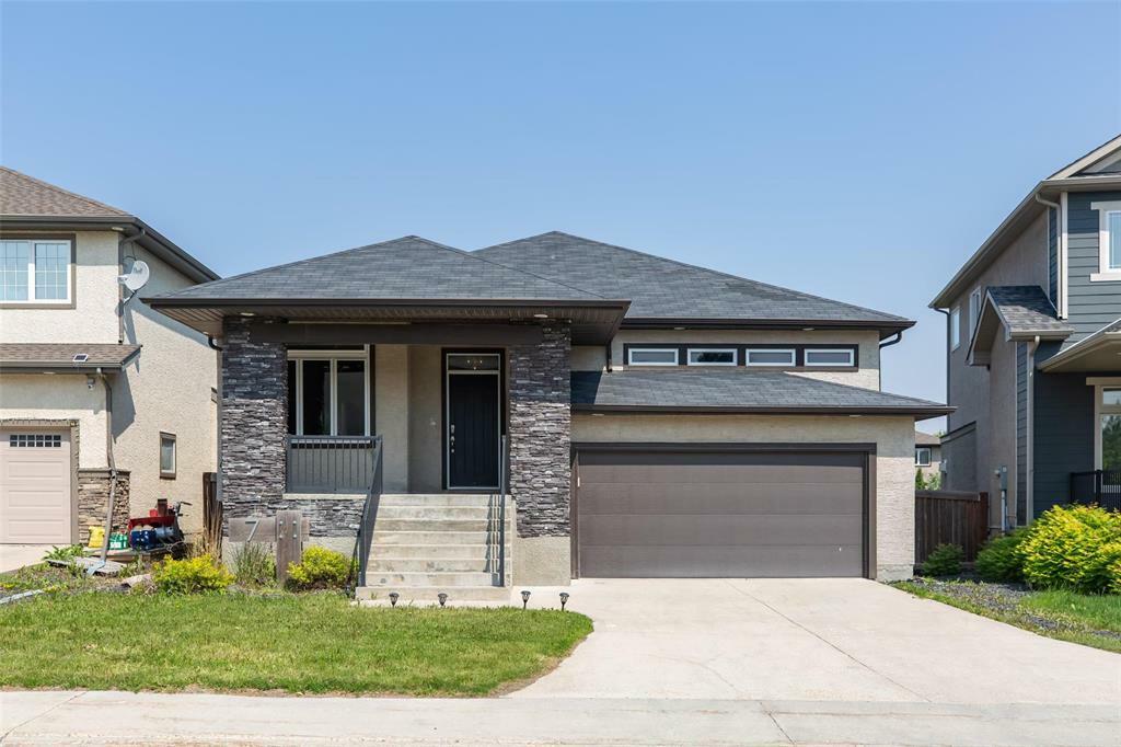 Property Photo: 7 Park Valley Road MB R3Y 0H3