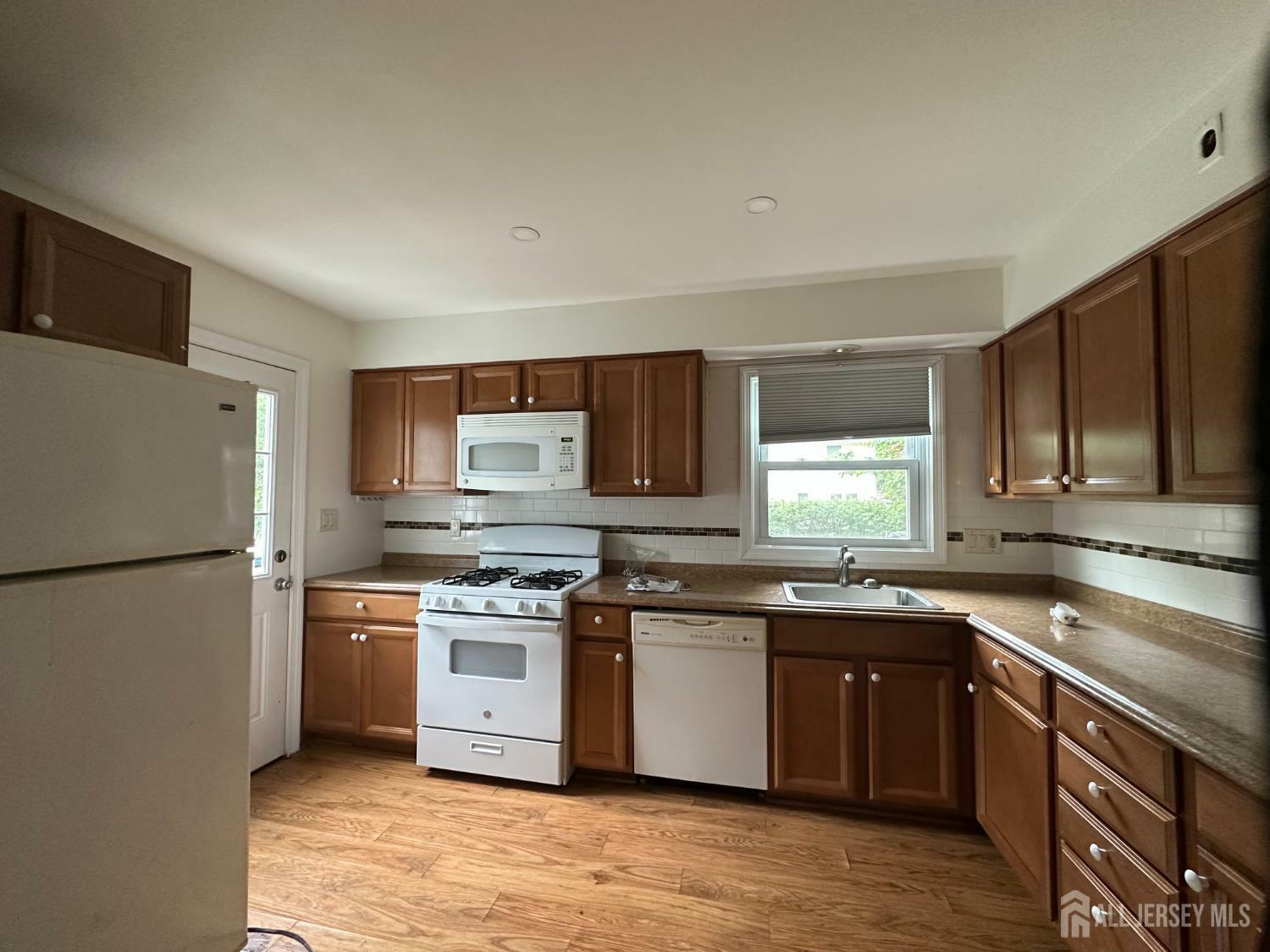 Property Photo: 40 Carpenter Place 0 NJ 08840