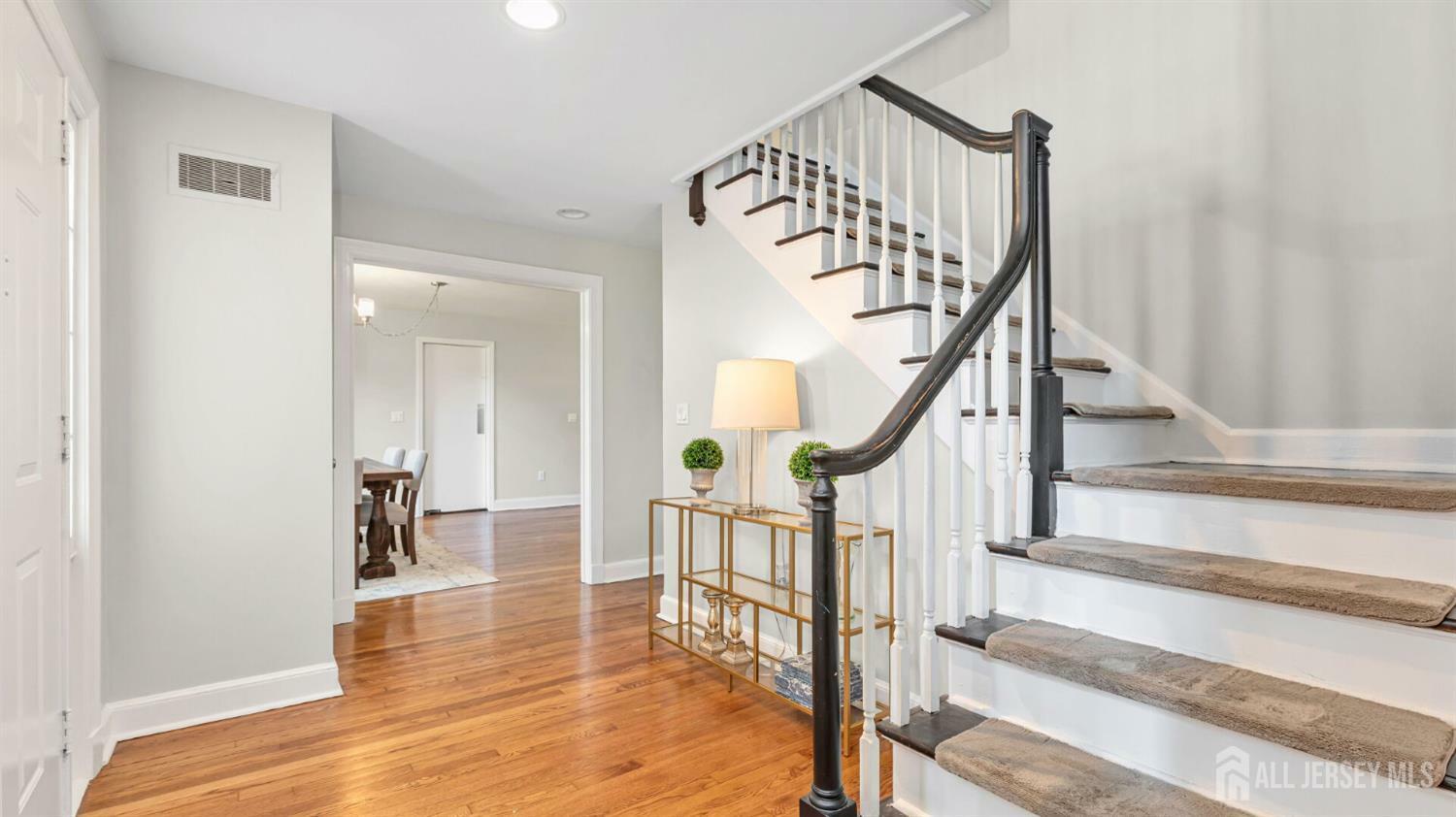 Property Photo: 1085 Kenyon Avenue NJ 07060