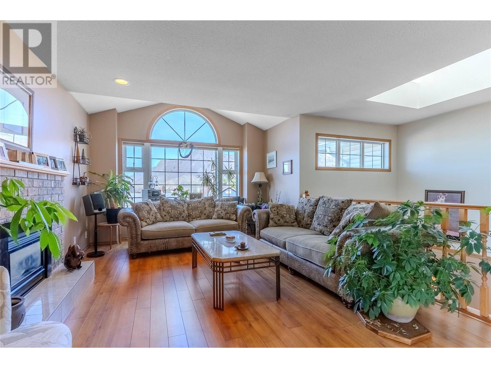 Property Photo: 921 Columbia Street BC V2C 2V8