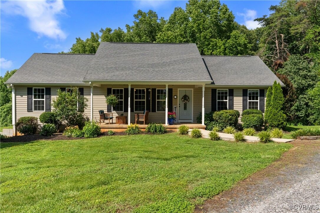 Property Photo: 201 School Road VA 23936