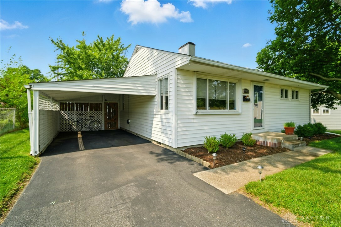 Property Photo: 2389 Fields Avenue OH 45420