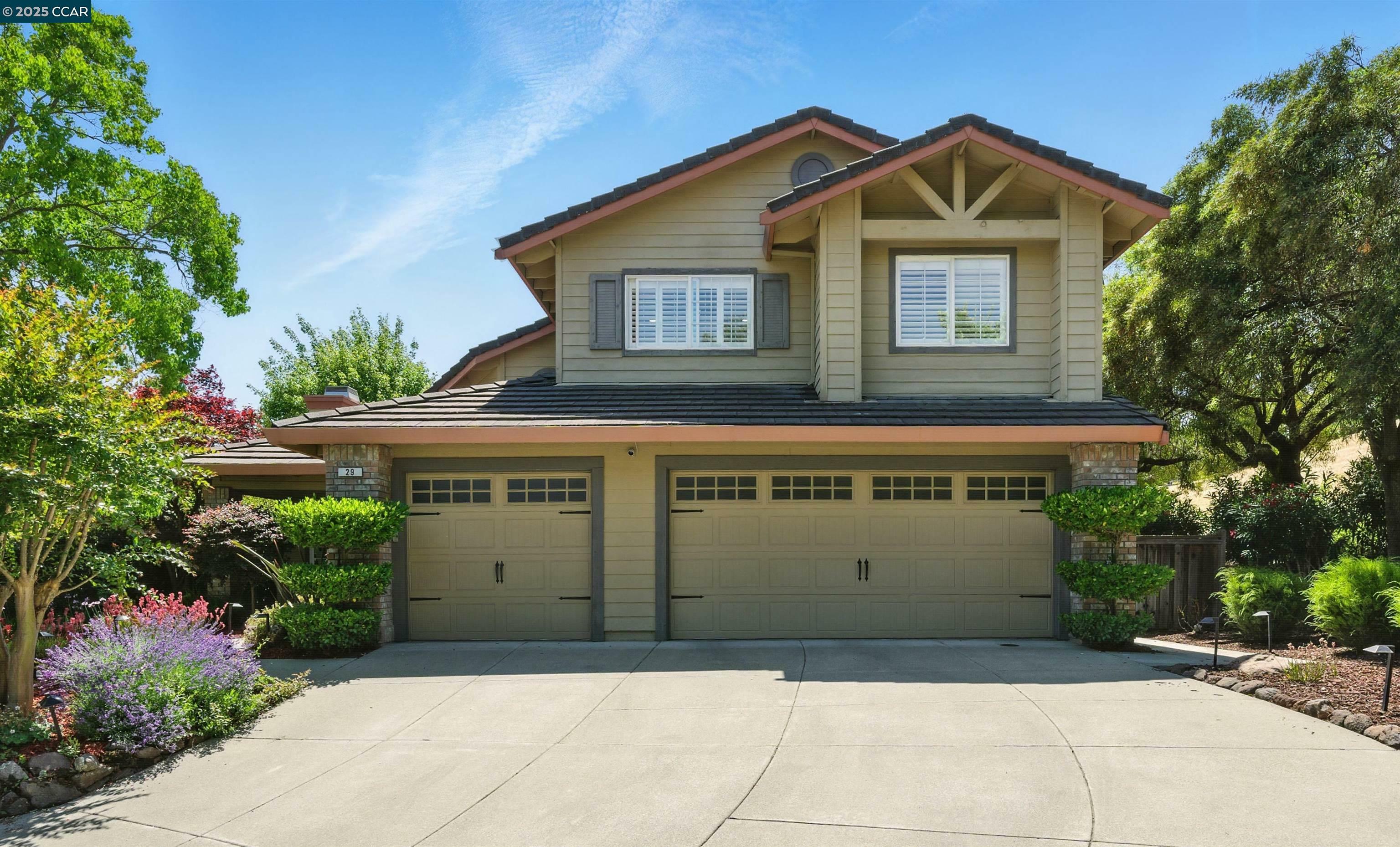 Property Photo: 29 Blue Haven Ct CA 94506