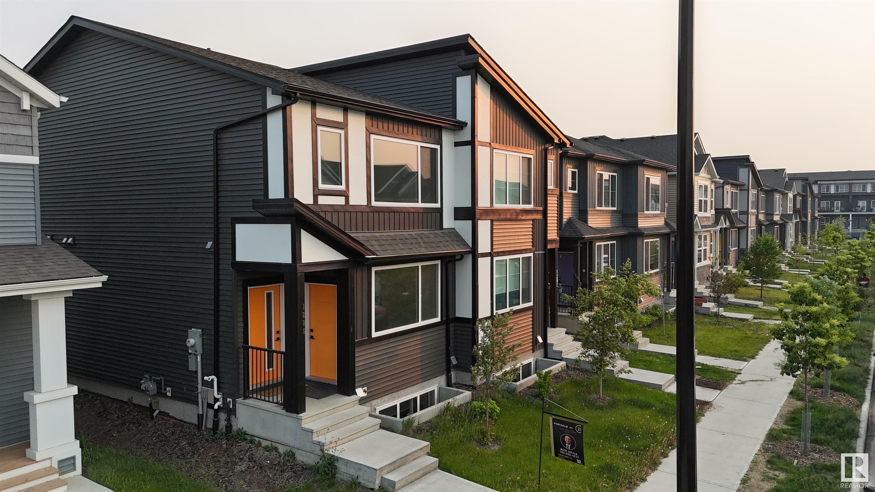 Photo de la propriété: 1205 Podersky Wynd SW AB T6W 4W3