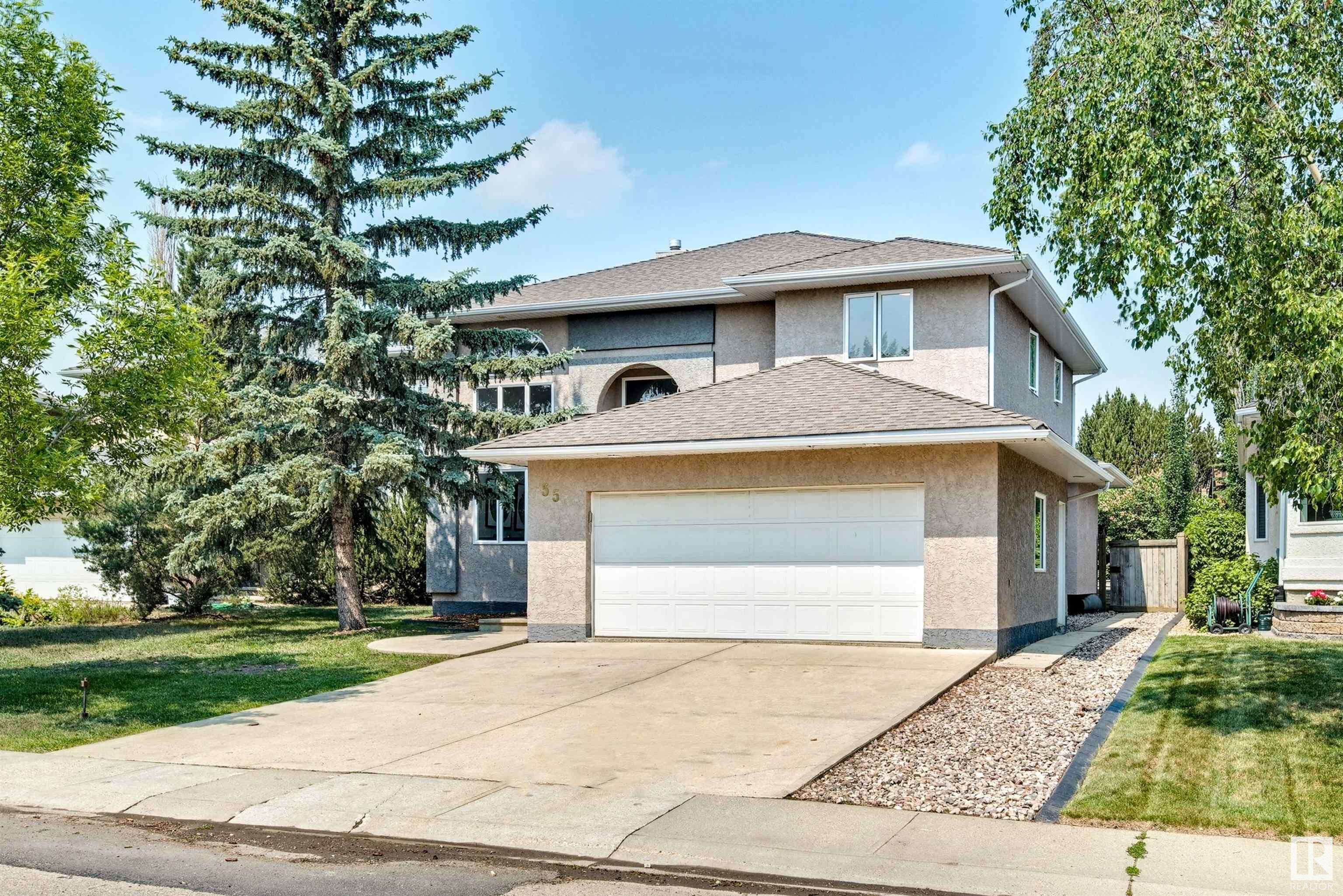 554 Butterworth Way NW  Edmonton AB T6R 2N4 photo