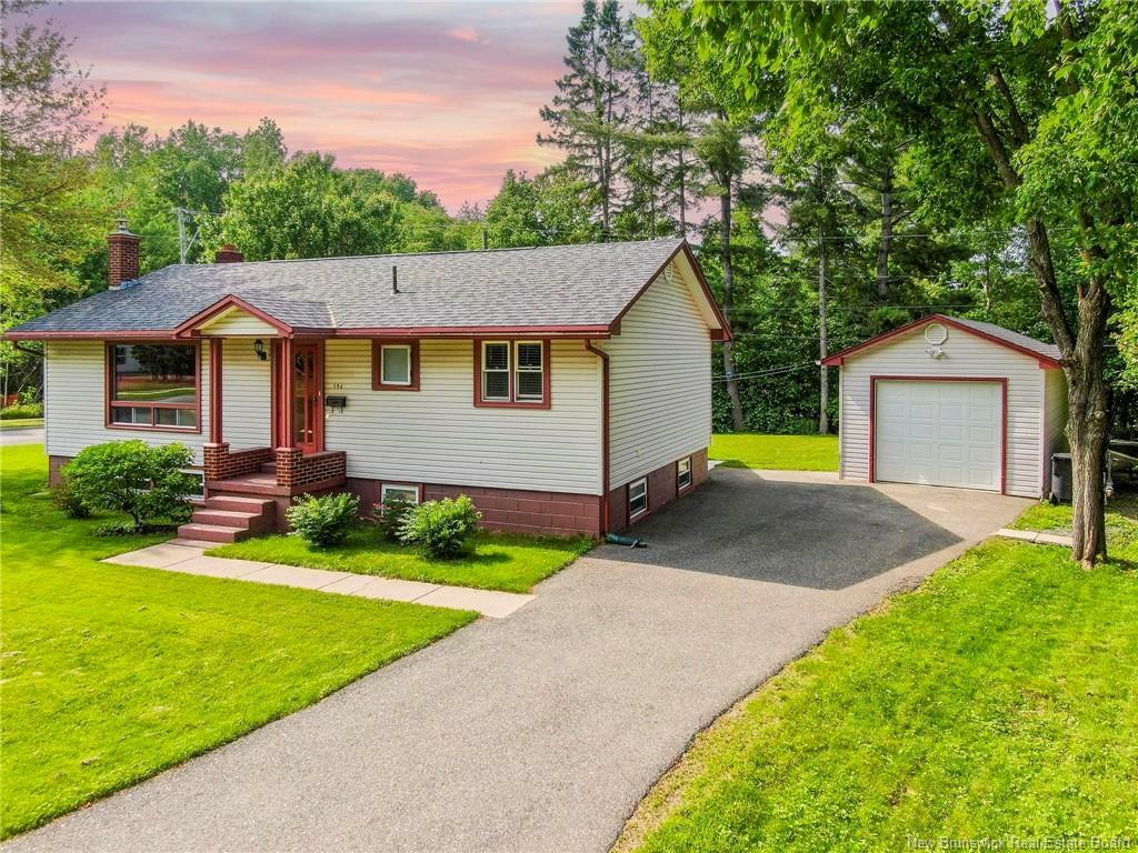 Property Photo:  146 Hemlock Avenue  NB E3A 1H1 