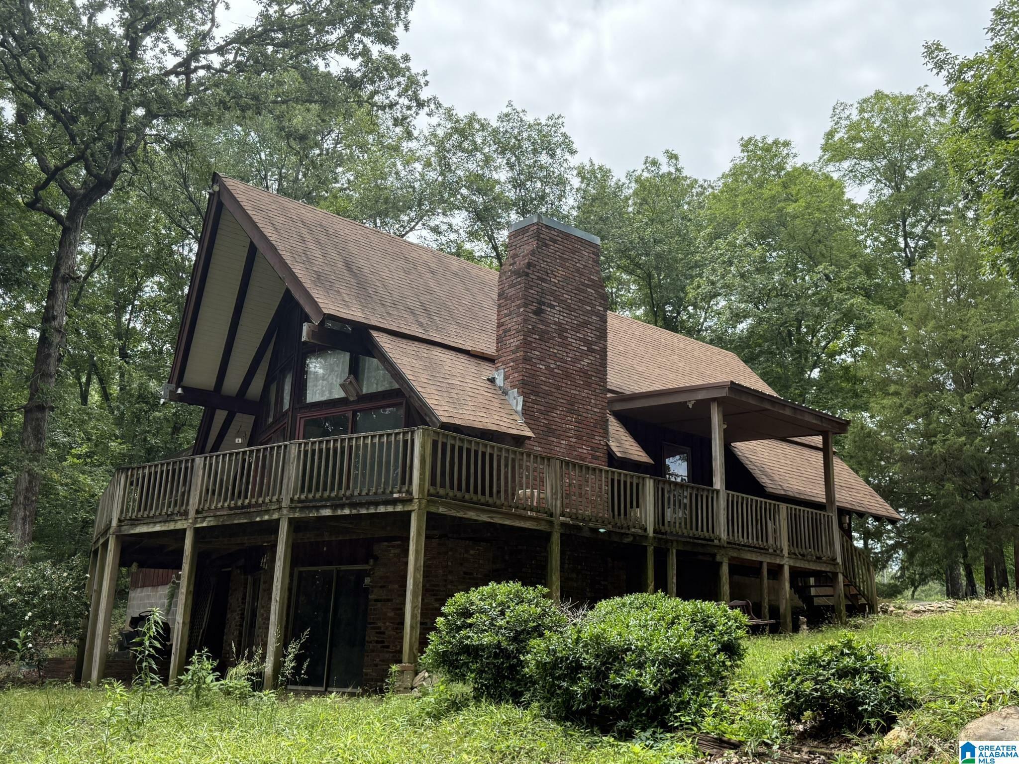 Property Photo: 5014 Forest Drive AL 35128