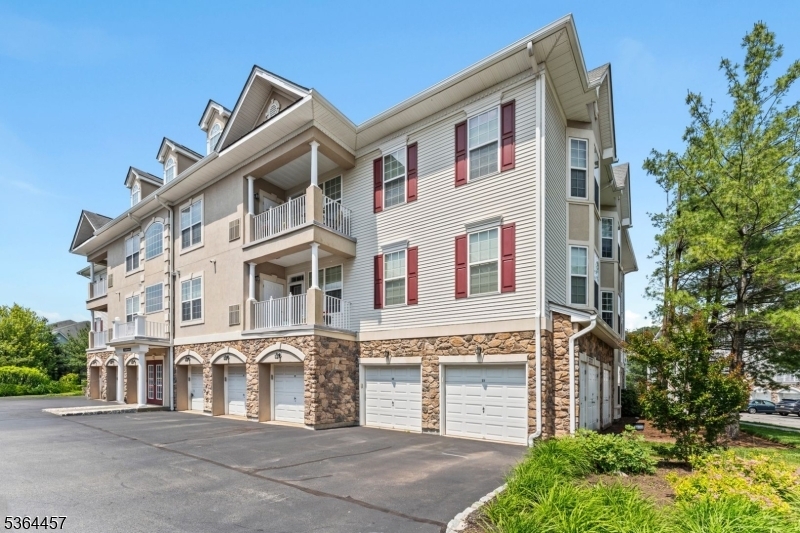 Property Photo: 7 Cliff Rd C1 NJ 07424