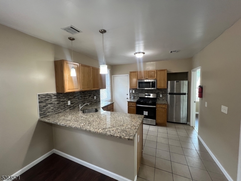 Property Photo: 465 Norwood St NJ 07018