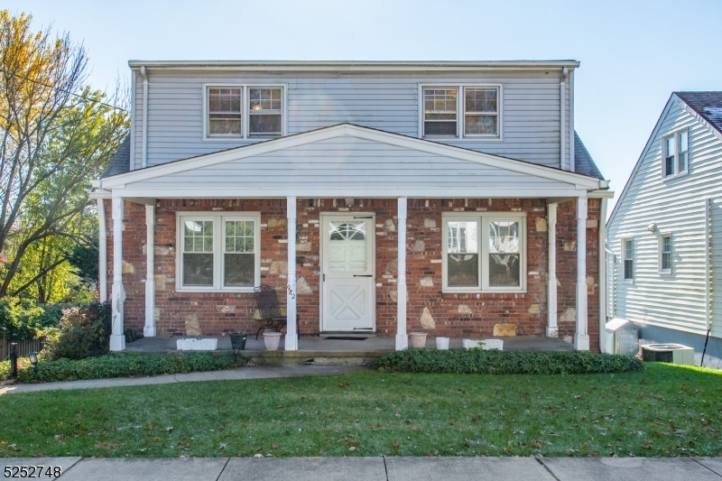 Property Photo:  982 Wootton Street  NJ 07005 