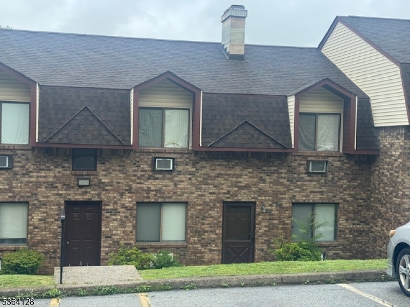 20 Great Gorge Ter  Vernon Twp. NJ 07462 photo