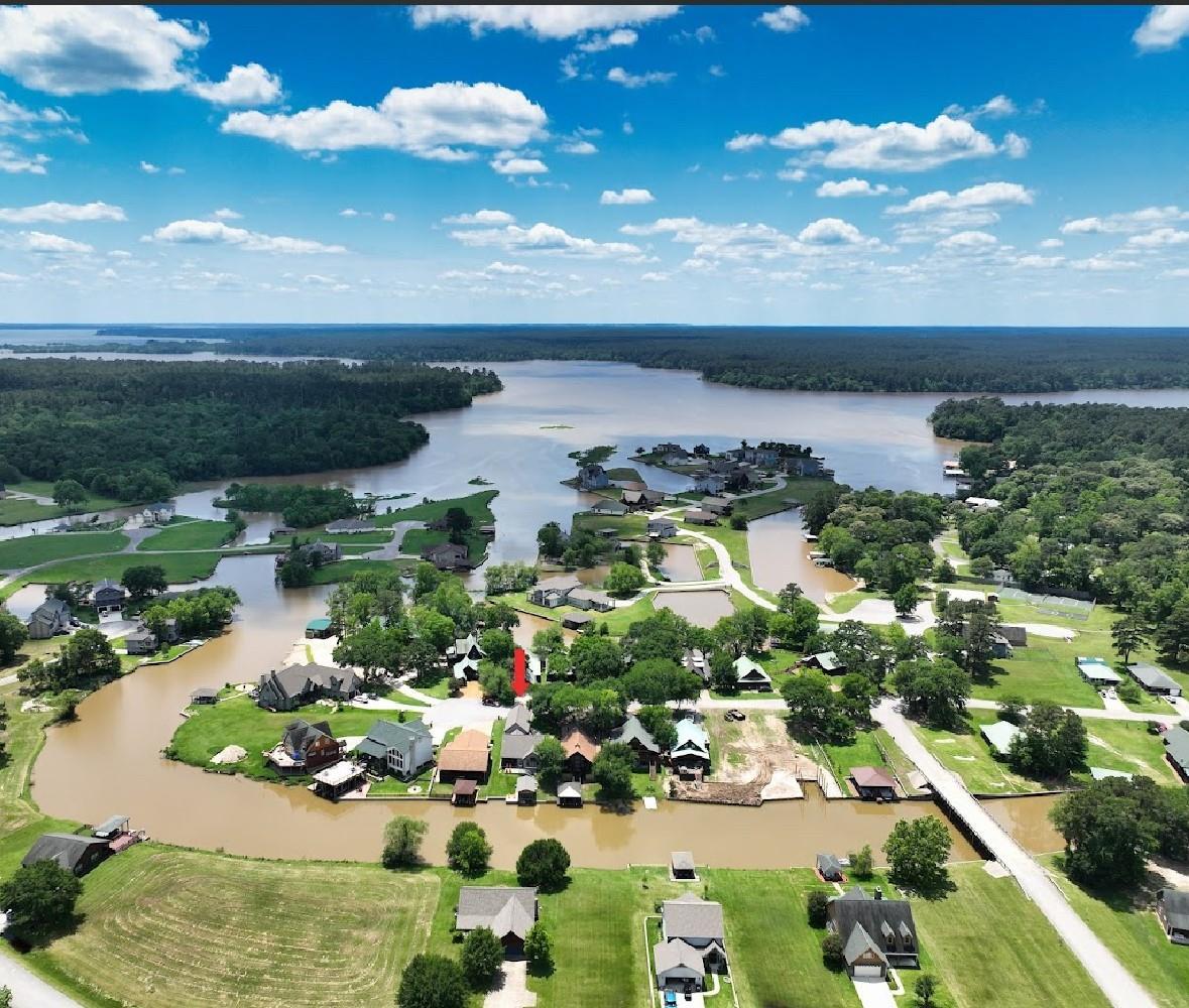 Property Photo: 10 Hunters Creek Drive TX 77340