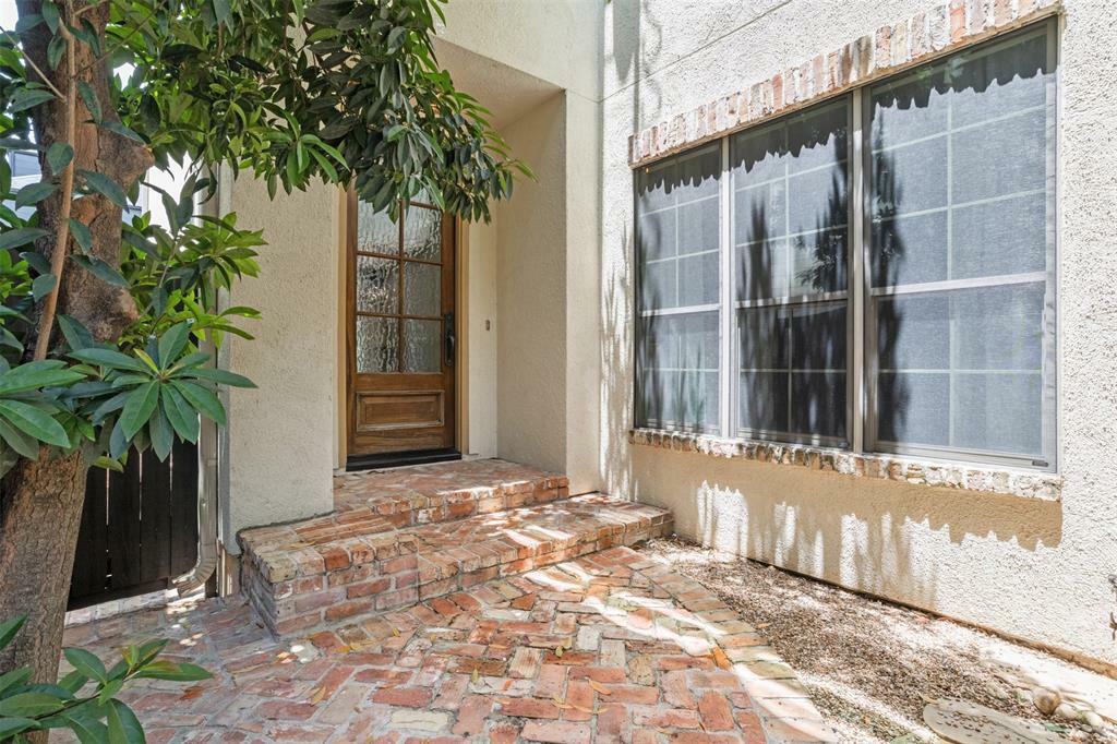 Property Photo: 2224 Morse Street TX 77019