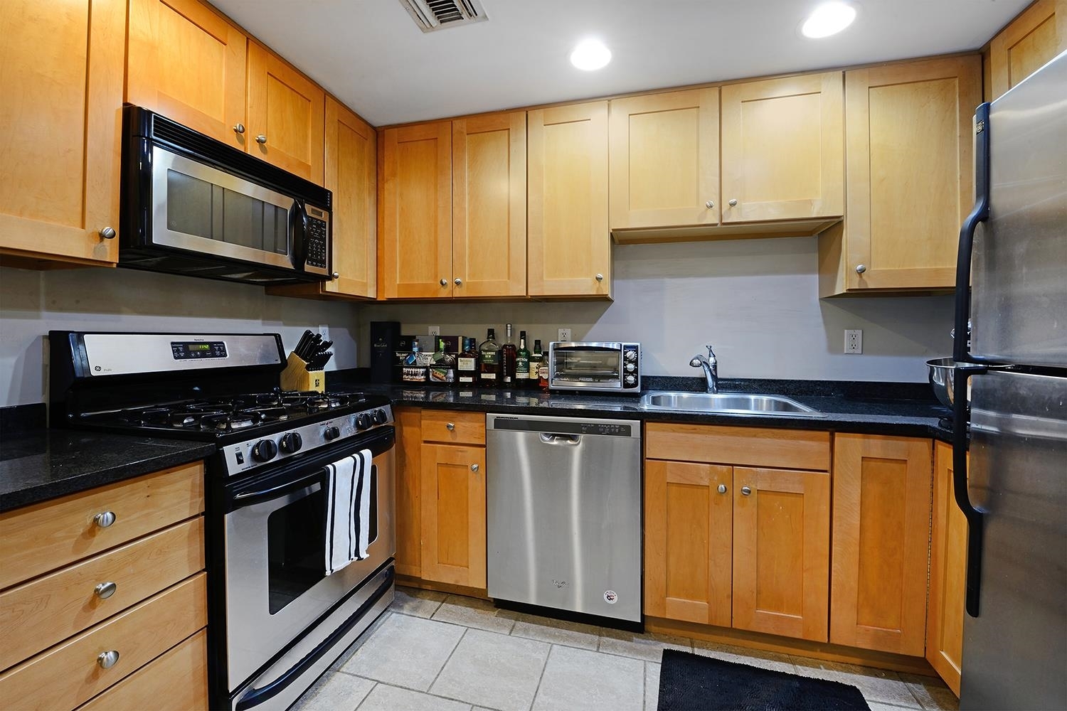 Property Photo: 920 Jefferson St 305 NJ 07030