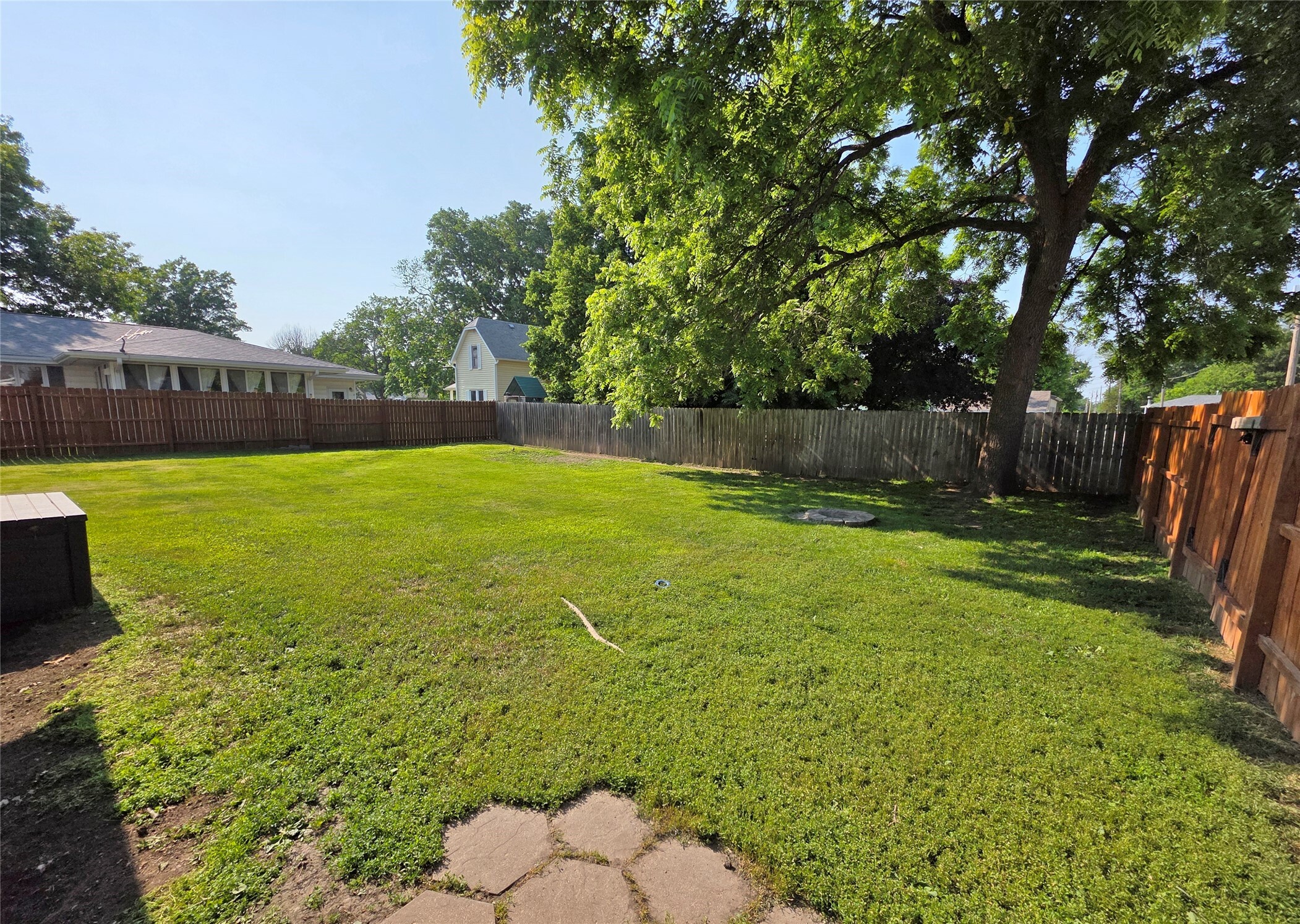 Property Photo: 425 E 1st Street IA 50072