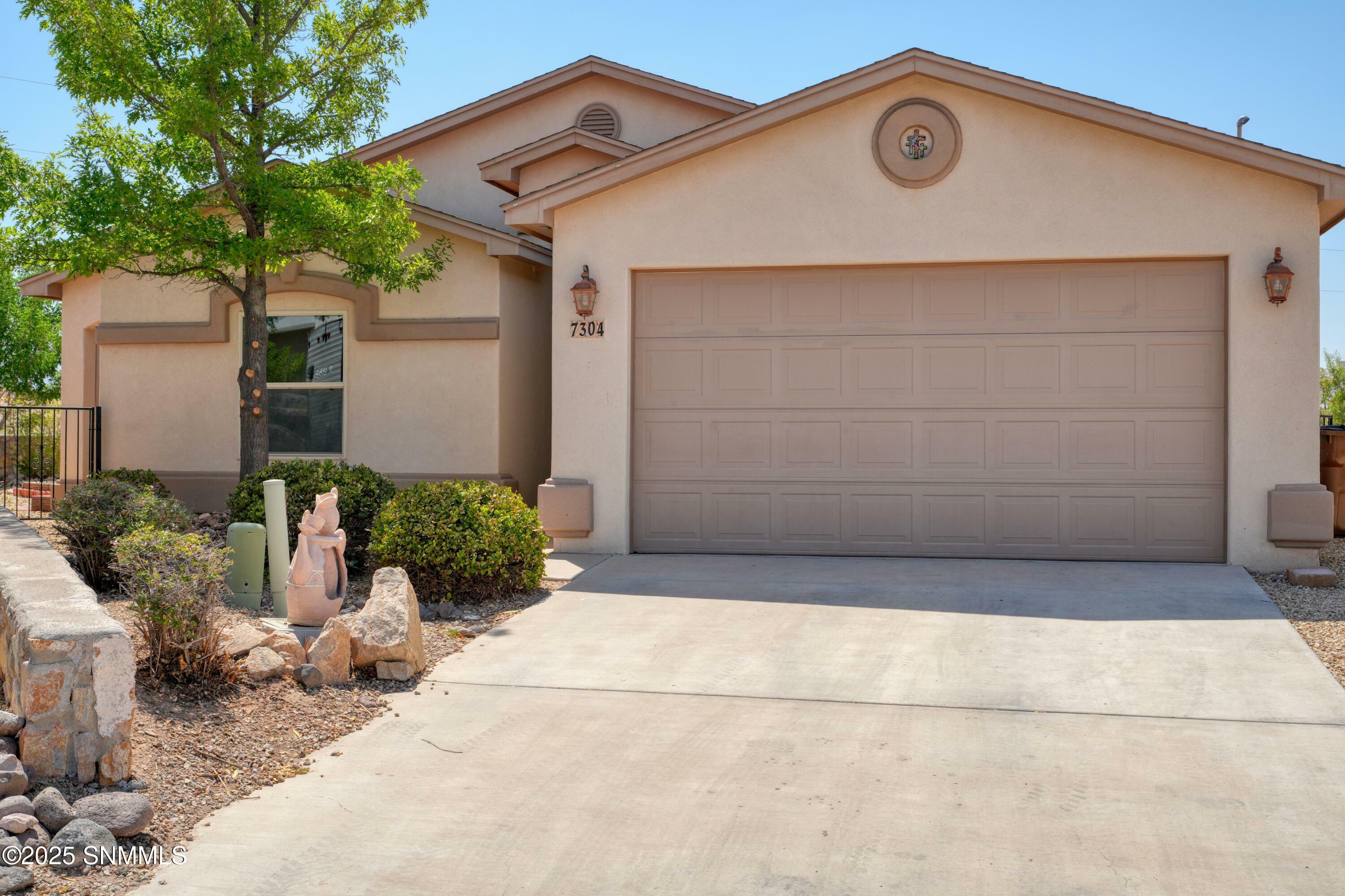 Property Photo: 7304 Vista De Sobre Drive NM 88012