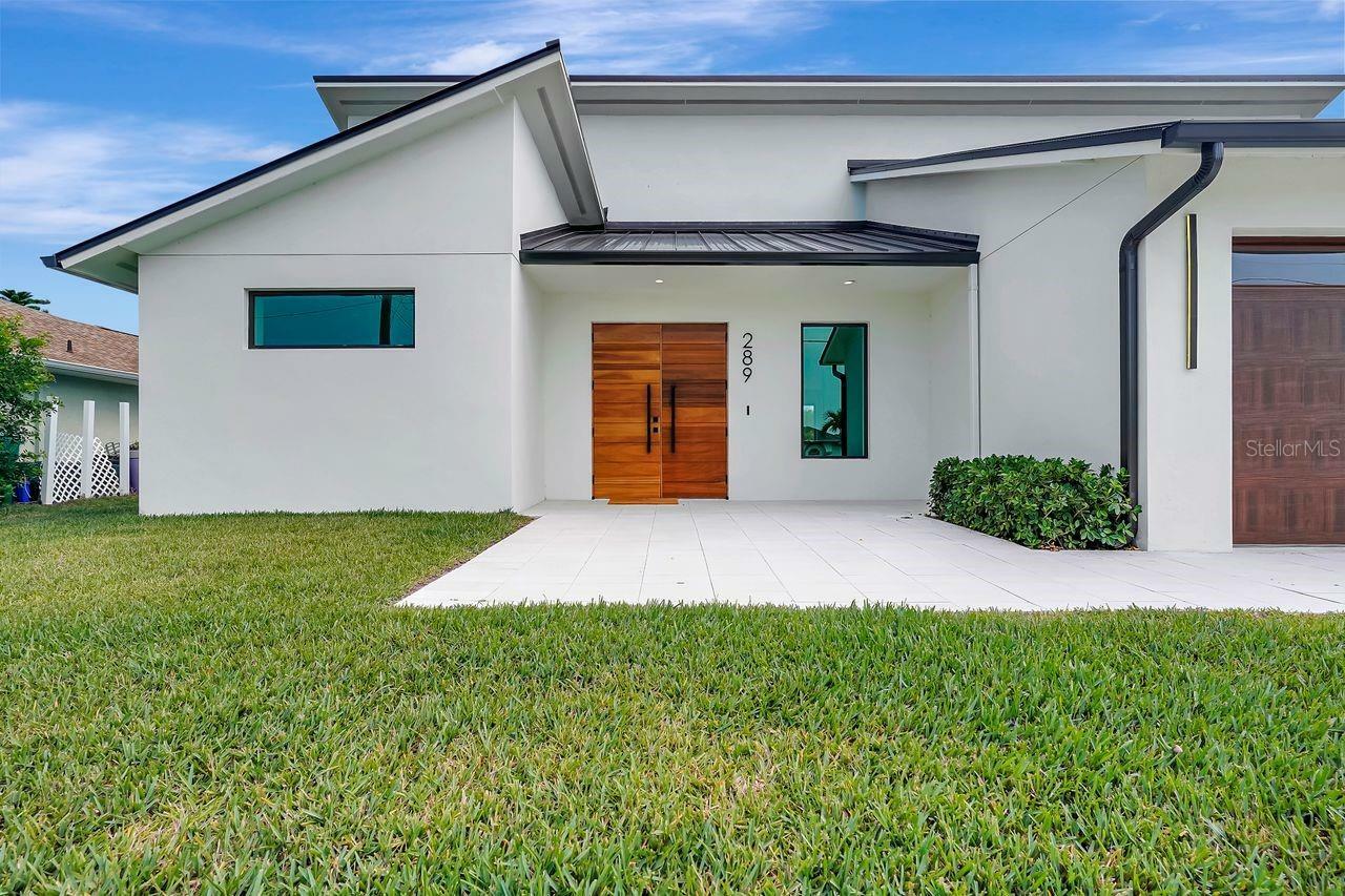 Property Photo: 289 Long Meadow Lane FL 33947