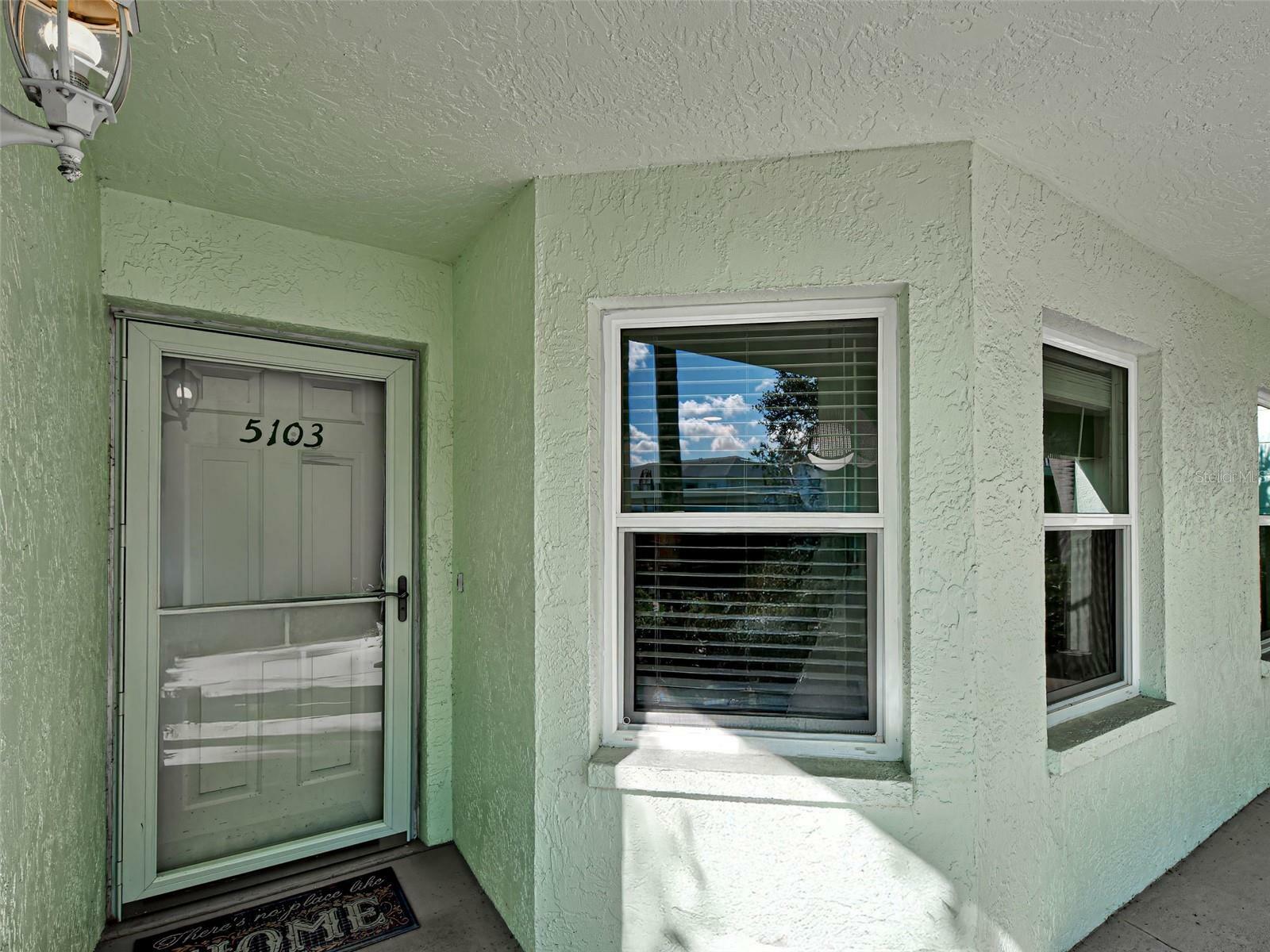 Property Photo: 5725 Greenwood Avenue 5103 FL 34287