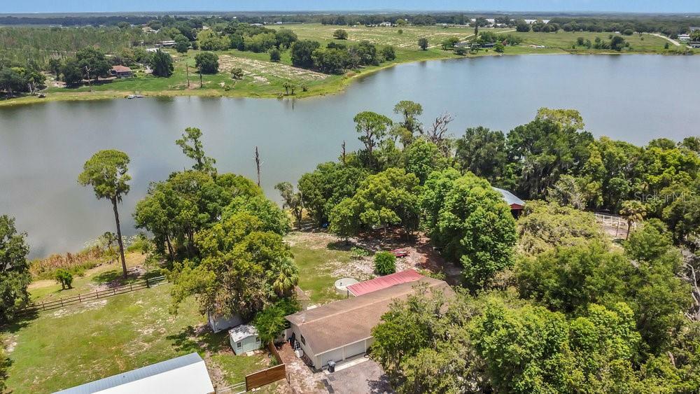 Property Photo: 2990 E Central Avenue FL 33830