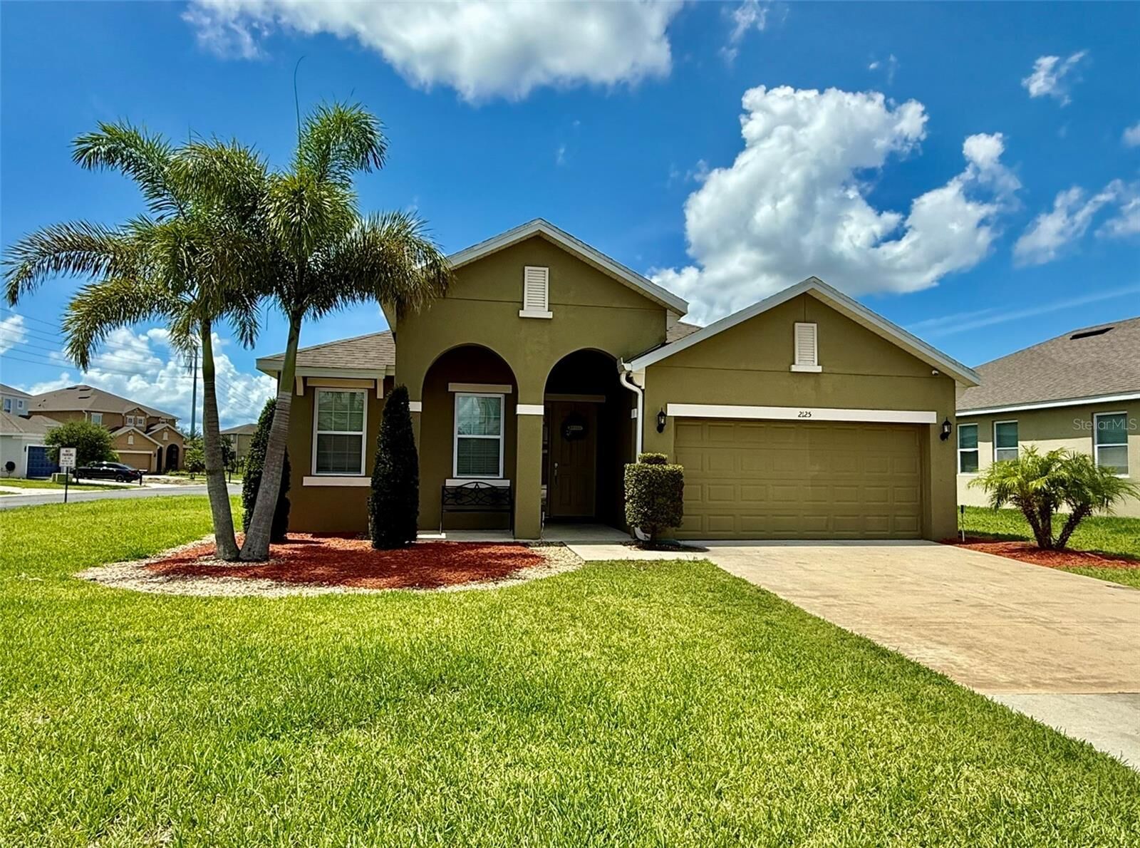 Property Photo:  2125 Crofton Avenue  FL 33837 