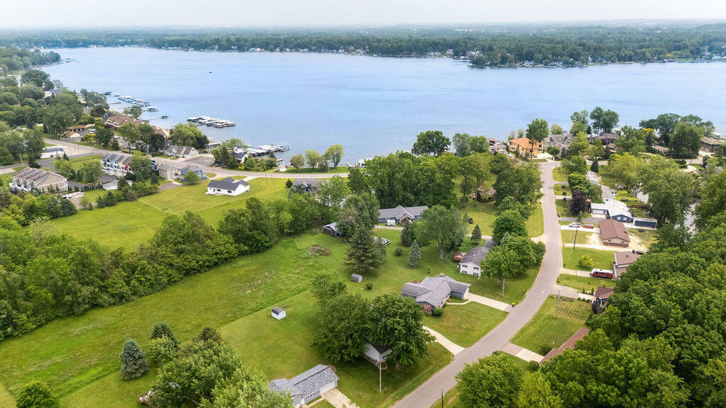 Property Photo:  5549 Newton Avenue  MI 49038 