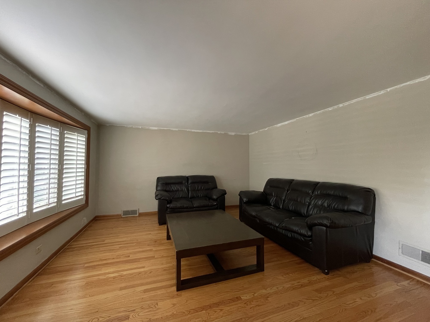 Property Photo: 10505 S Central Park Avenue IL 60655