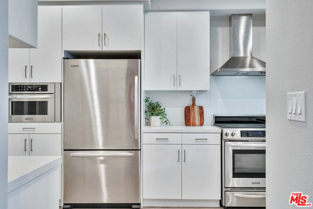 Property Photo:  7100 Playa Vista Drive 223  CA 90094 