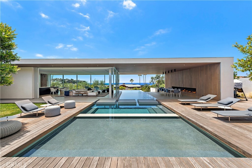 2460 Monaco Drive  Laguna Beach CA 92651 photo