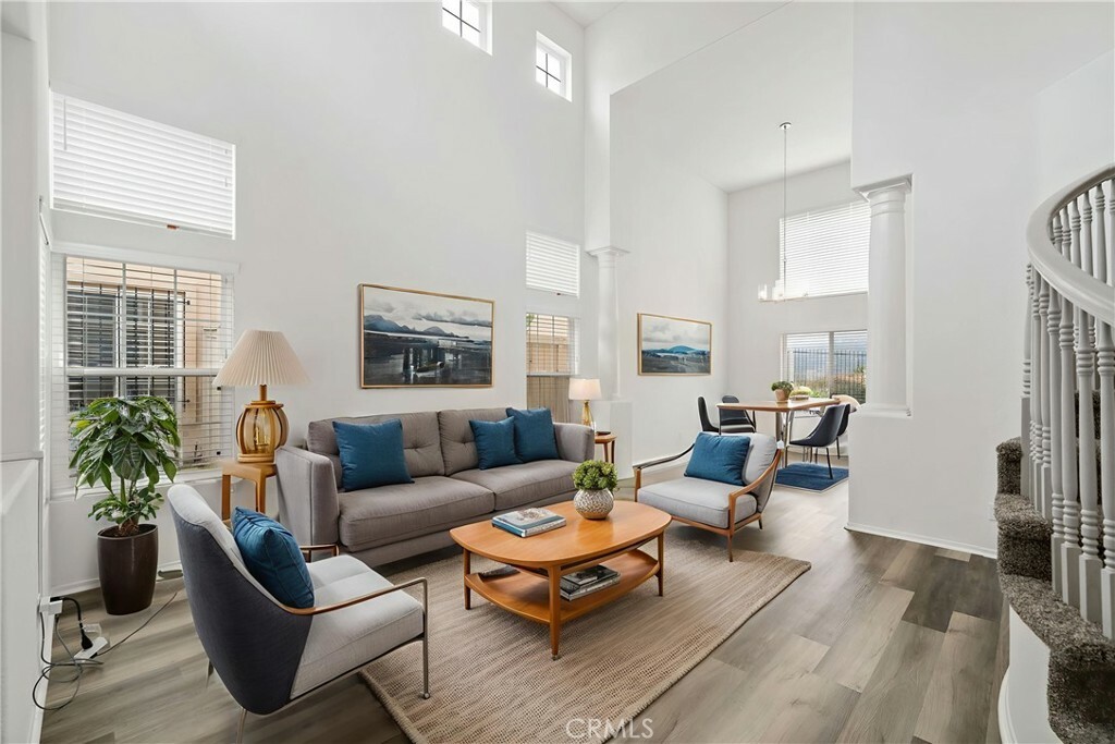 Property Photo:  45681 Calle Ayora  CA 92592 