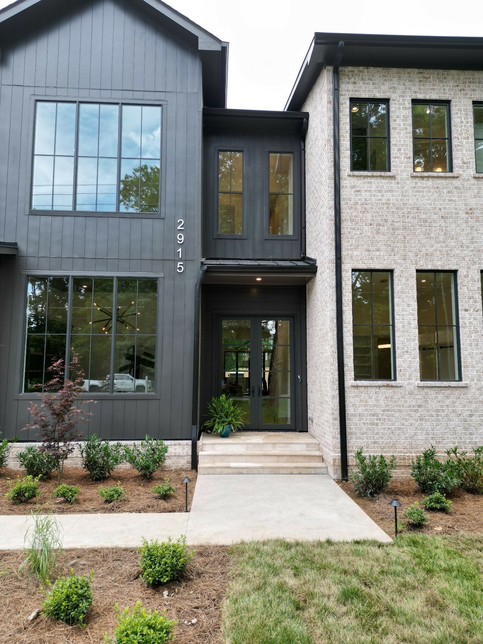 Property Photo: 2915 Compton Rd TN 37215