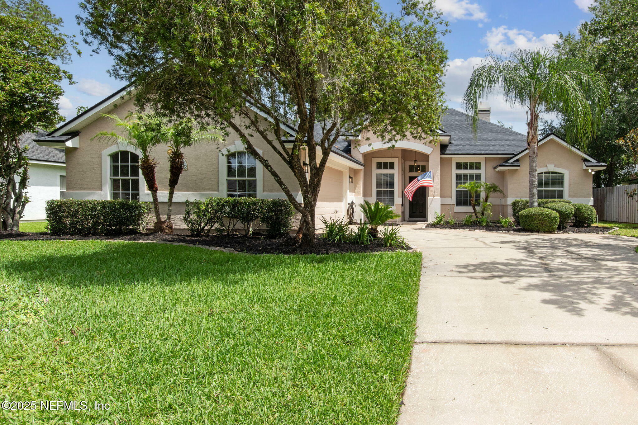 Property Photo:  1912 Bluebonnet Way  FL 32003 