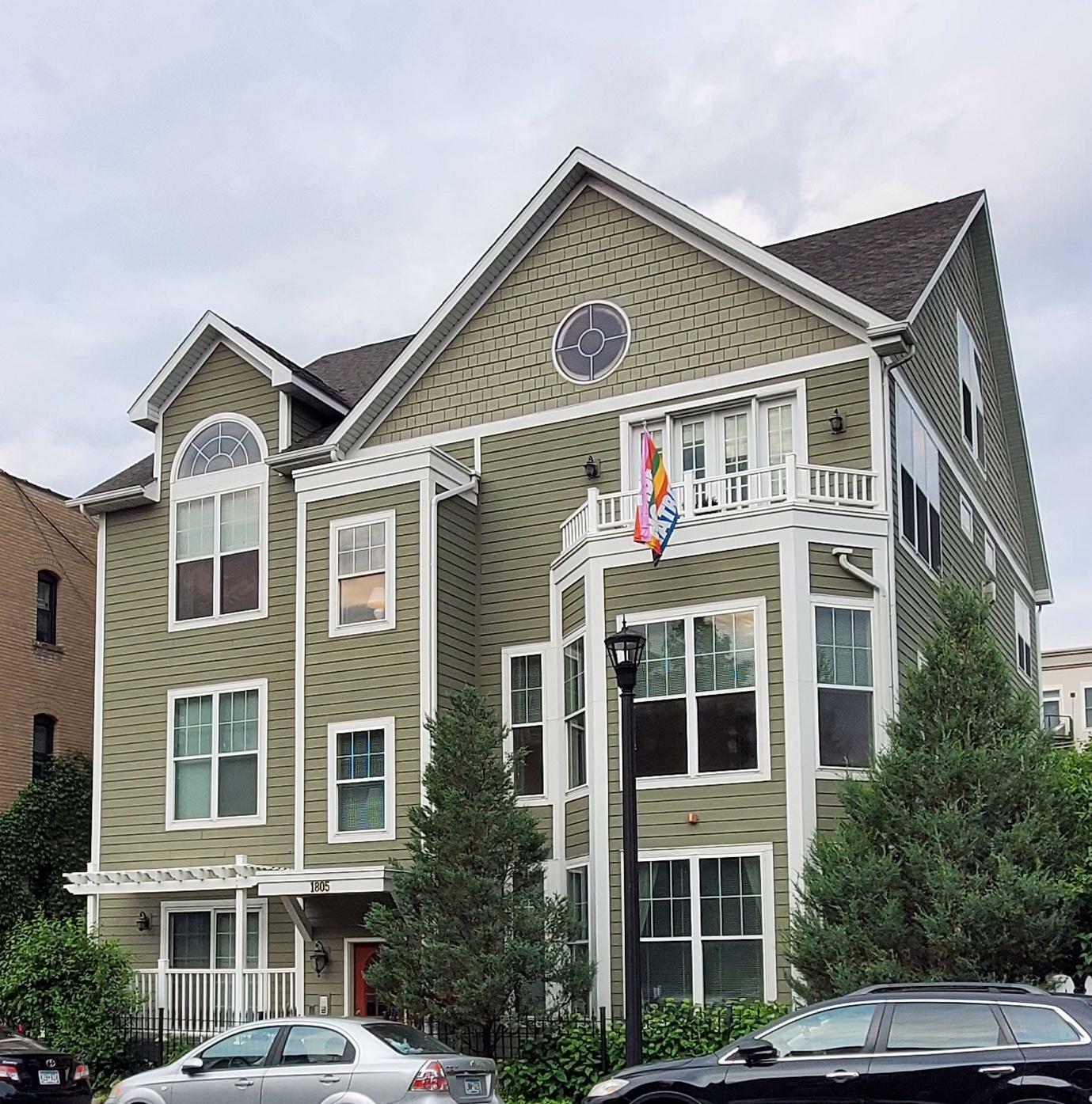 Property Photo: 1805 3rd Avenue S 102 MN 55404