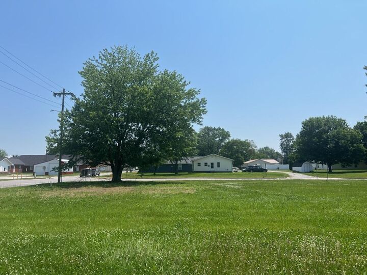 Property Photo: 901 W Hamilton Street MO 63501