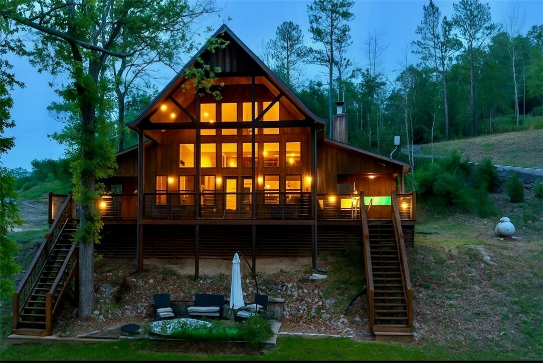 Property Photo: 8715 Rambo North Road AR 72756