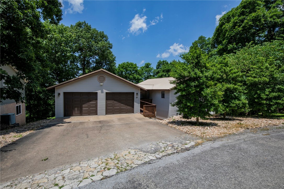 Property Photo: 19 Bobwhite Lane AR 72631