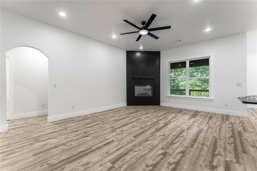 Property Photo:  12 Ellesmere Lane  AR 72714 