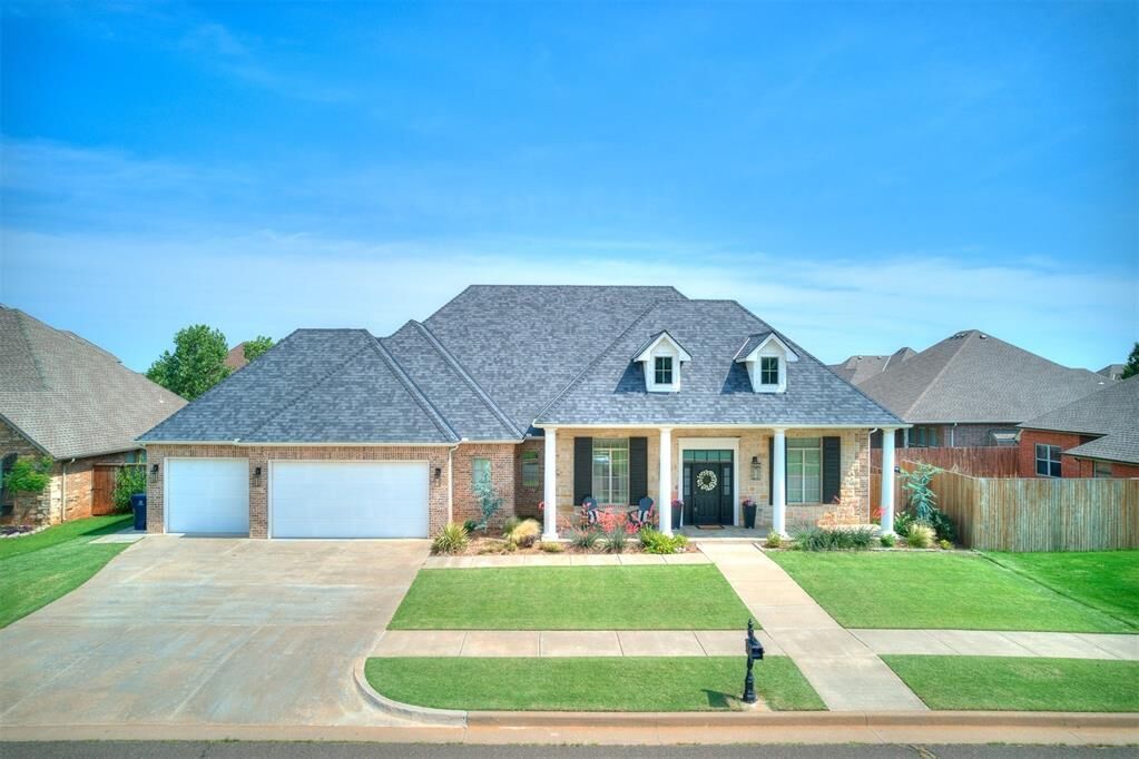 Property Photo:  6005 NW 155th Street  OK 73013 