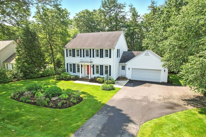 Property Photo: 76 Wildflower Cir MA 01085