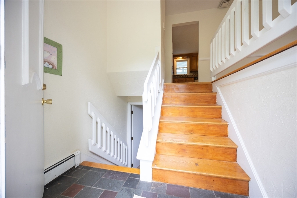 Property Photo: 286 Mountain St MA 02067