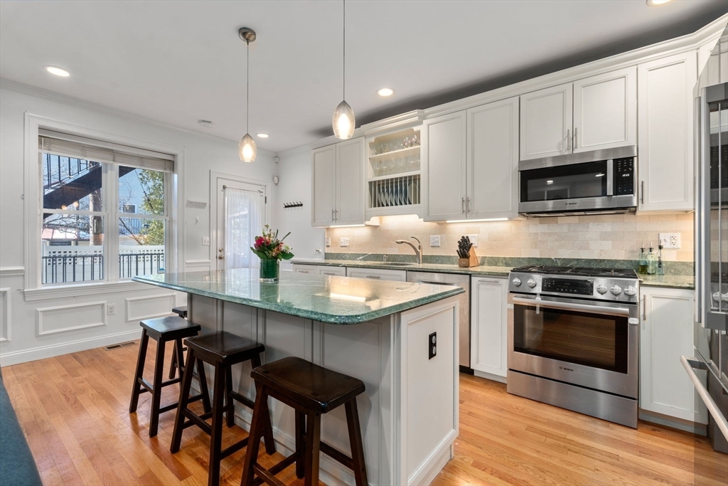 38 Mount Vernon St 1  Boston MA 02129 photo