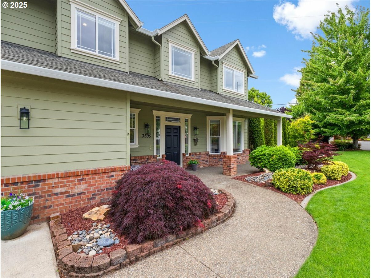 Property Photo:  3505 NW 129th St  WA 98685 