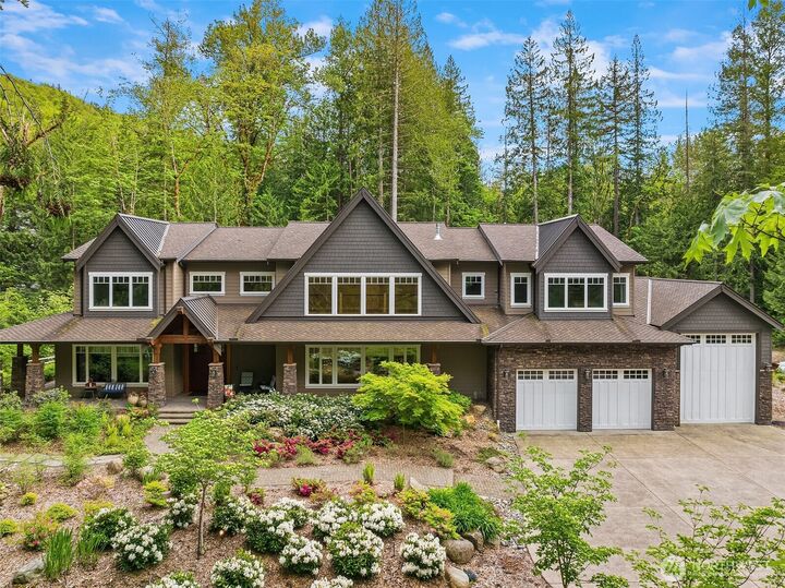 Property Photo:  26507 SE Old Black Nugget Road  WA 98029 