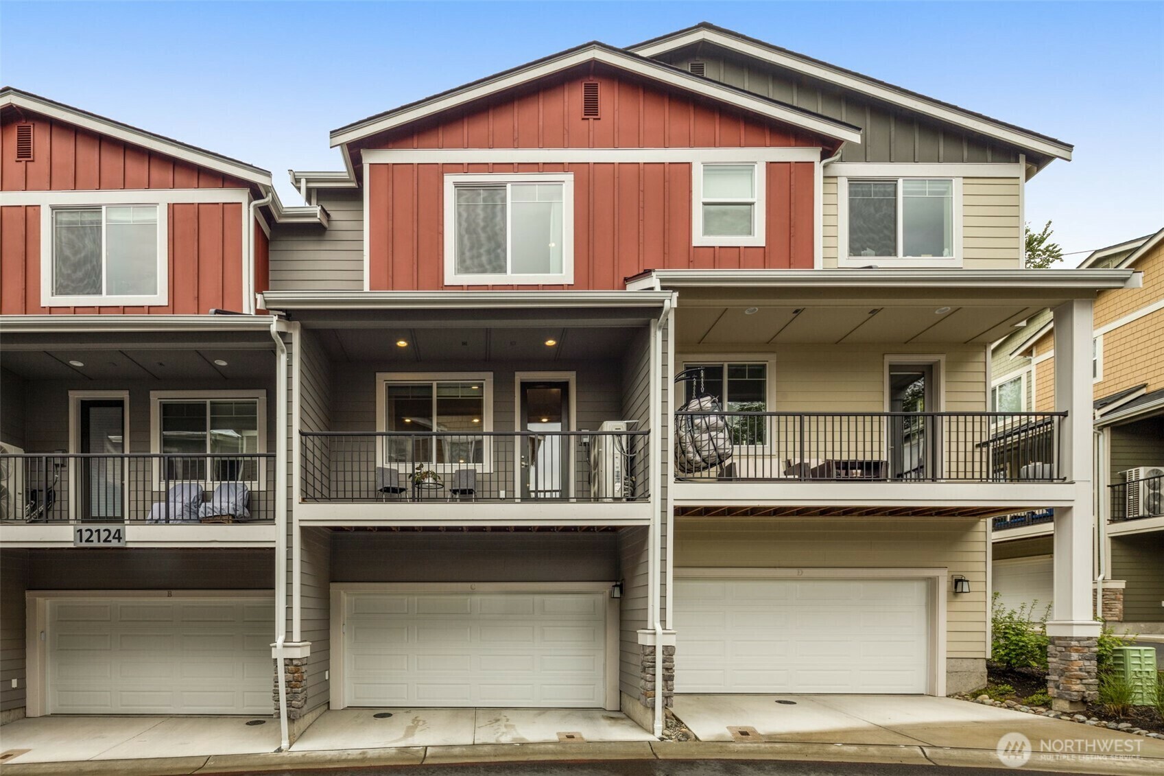 Property Photo: 12124 NE 194th Court C WA 98011