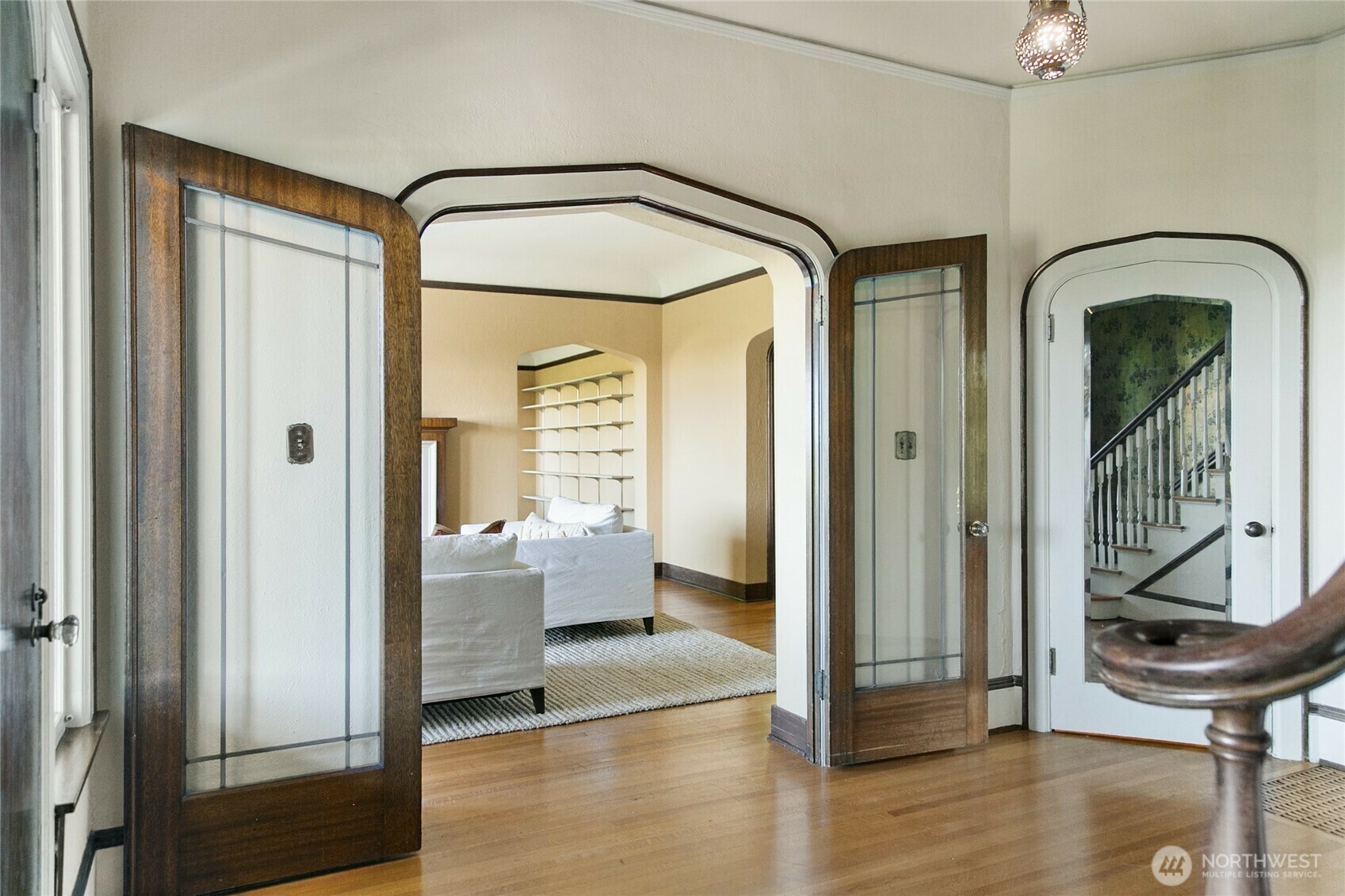 Property Photo: 1303 E Lynn Street WA 98102