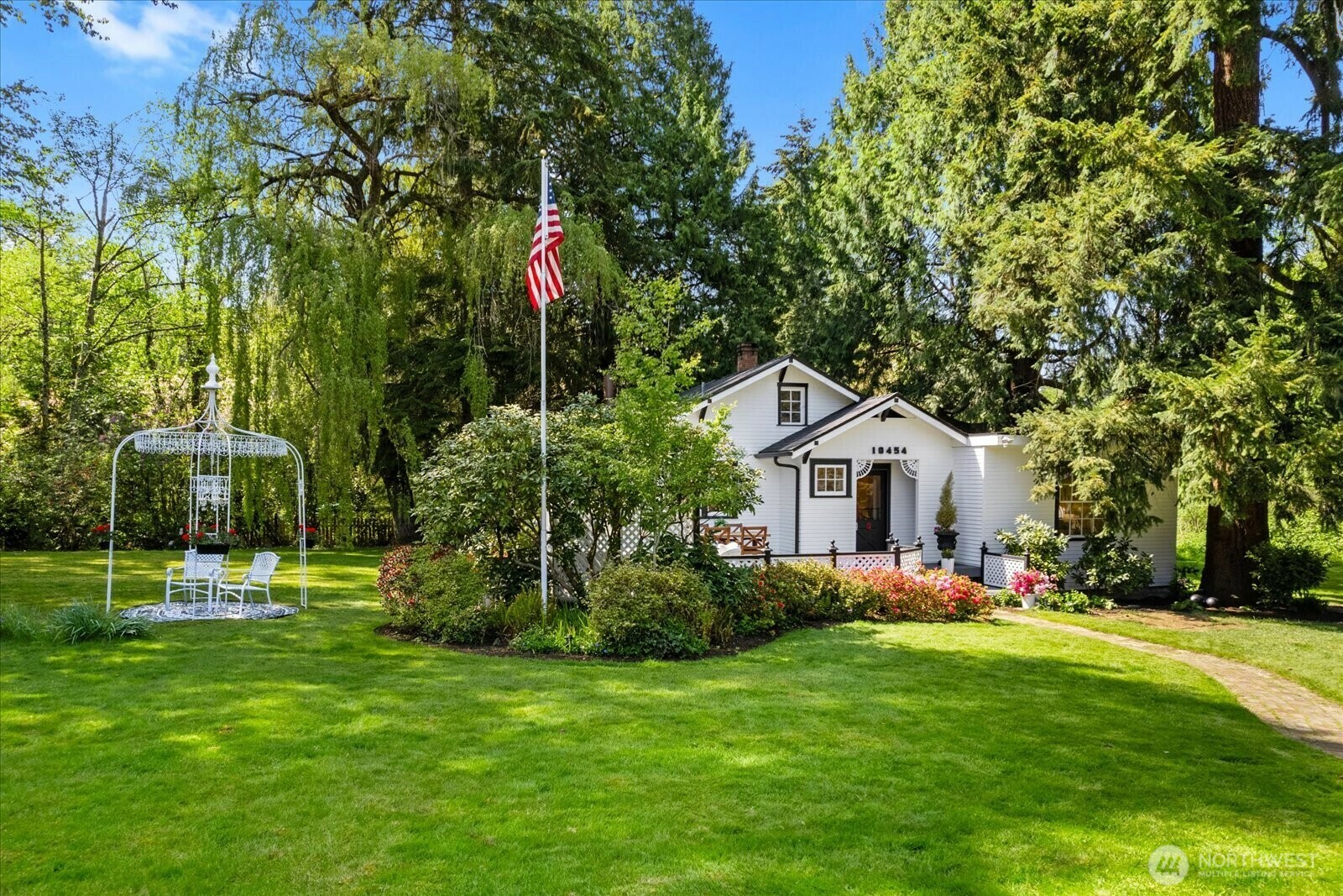10454  Forbes Creek Drive  Kirkland WA 98033 photo