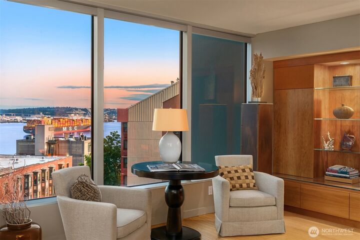 Property Photo: 2000 1st Avenue 804 WA 98121