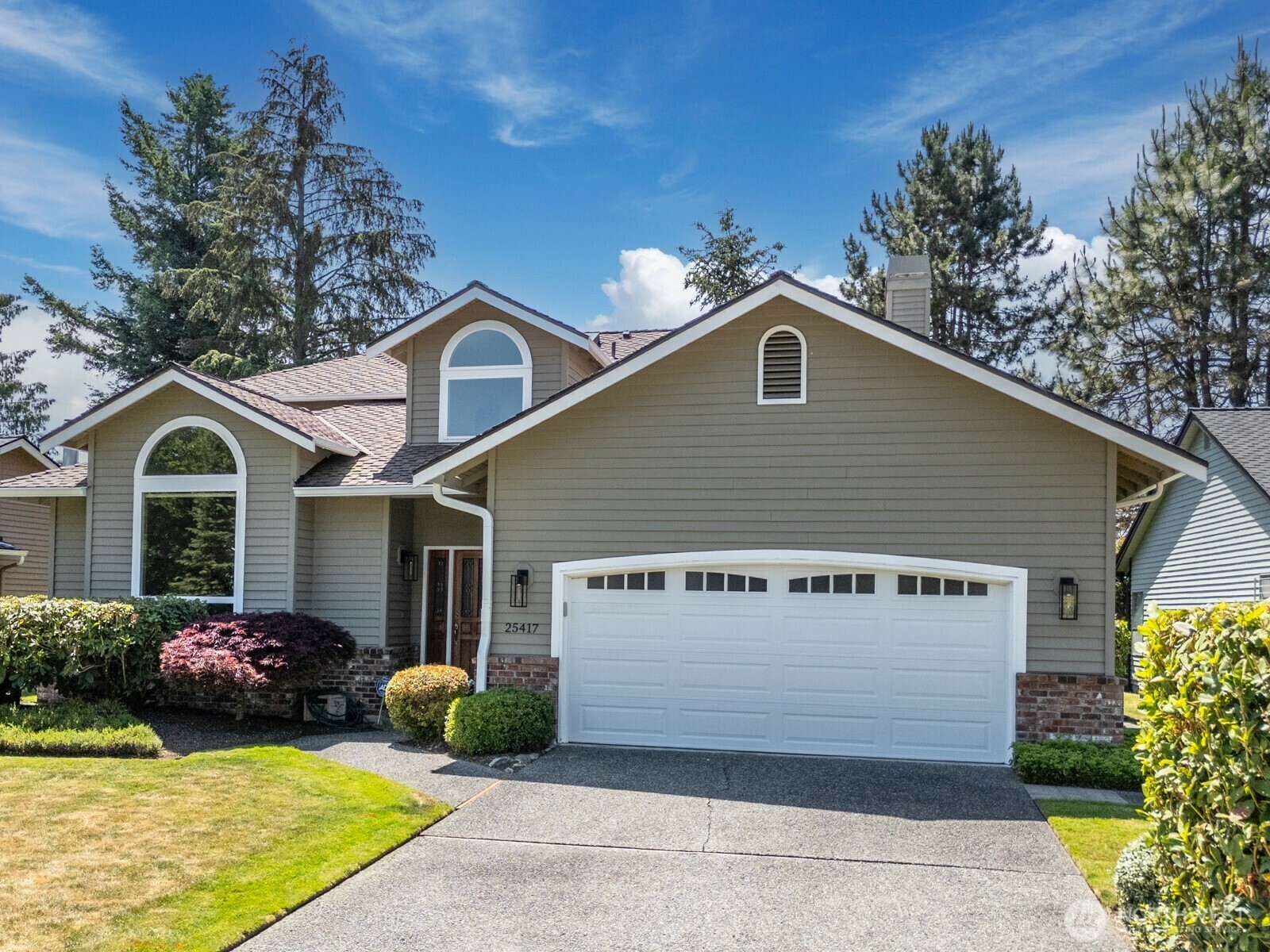 Property Photo: 25417 Lake Wilderness Country Club Drive SE WA 98038